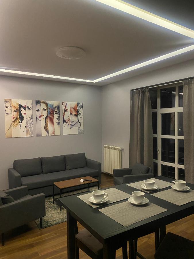 Piekarnia Apartamenty Manufaktura, Parking, Dostep Na Kod, Klima, 1-3 Pokoje, Prywatna Kamienica Lodz  Ngoại thất bức ảnh