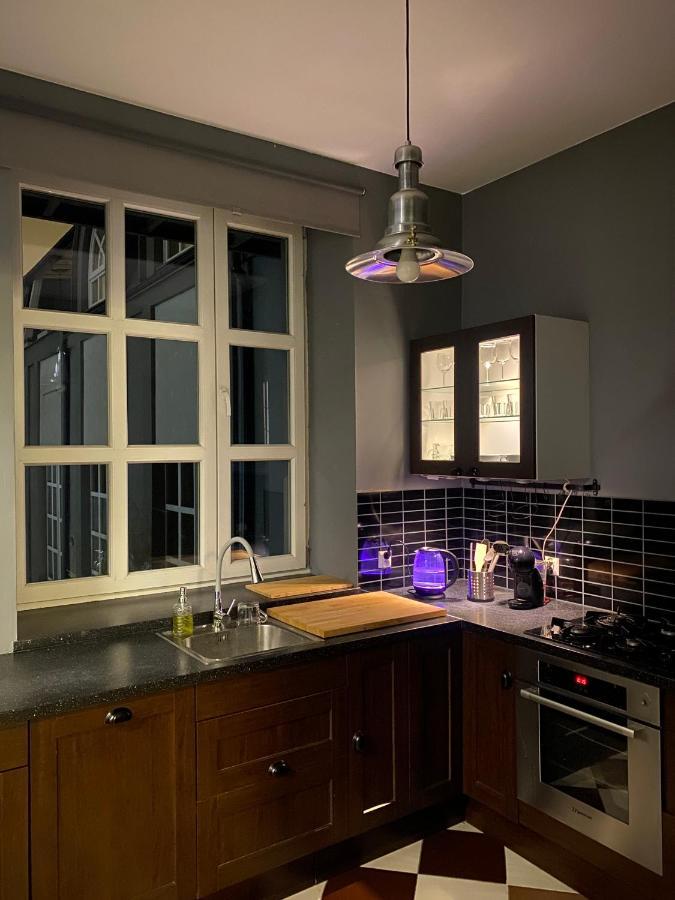 Piekarnia Apartamenty Manufaktura, Parking, Dostep Na Kod, Klima, 1-3 Pokoje, Prywatna Kamienica Lodz  Ngoại thất bức ảnh