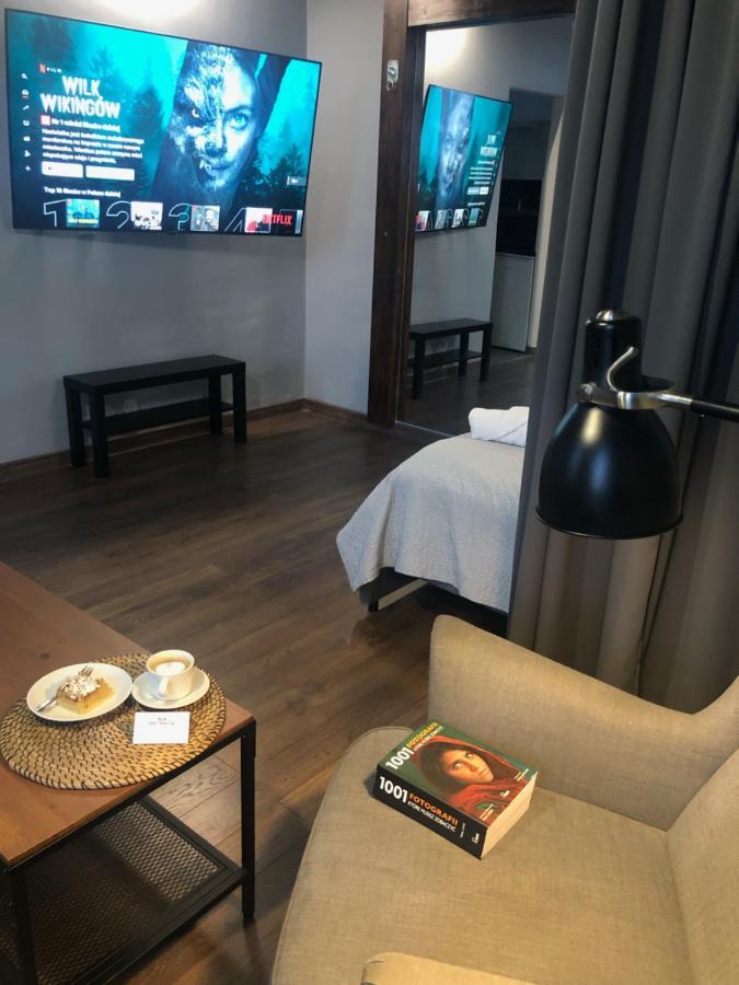 Piekarnia Apartamenty Manufaktura, Parking, Dostep Na Kod, Klima, 1-3 Pokoje, Prywatna Kamienica Lodz  Ngoại thất bức ảnh