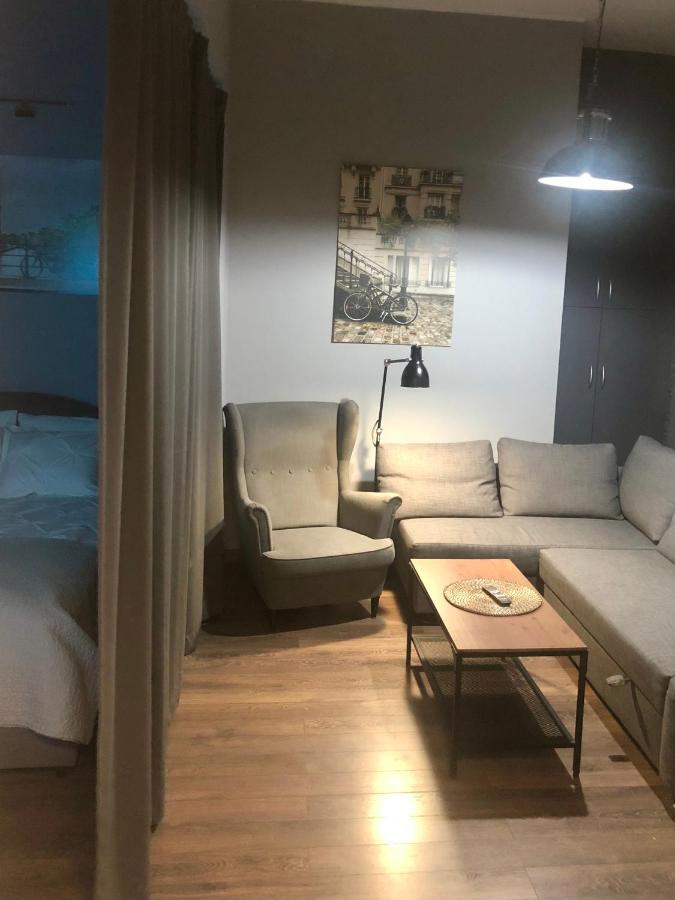 Piekarnia Apartamenty Manufaktura, Parking, Dostep Na Kod, Klima, 1-3 Pokoje, Prywatna Kamienica Lodz  Ngoại thất bức ảnh