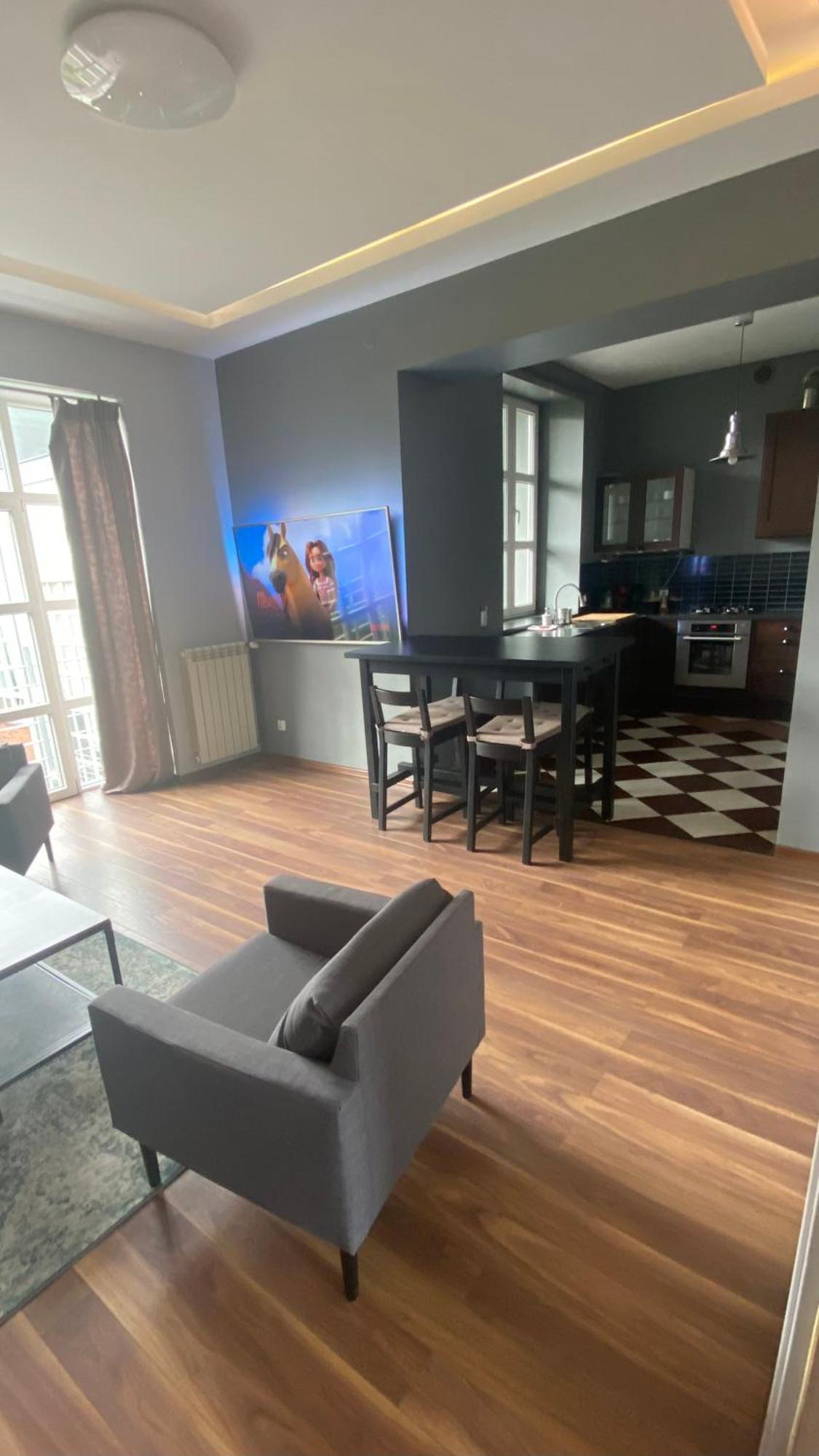 Piekarnia Apartamenty Manufaktura, Parking, Dostep Na Kod, Klima, 1-3 Pokoje, Prywatna Kamienica Lodz  Ngoại thất bức ảnh