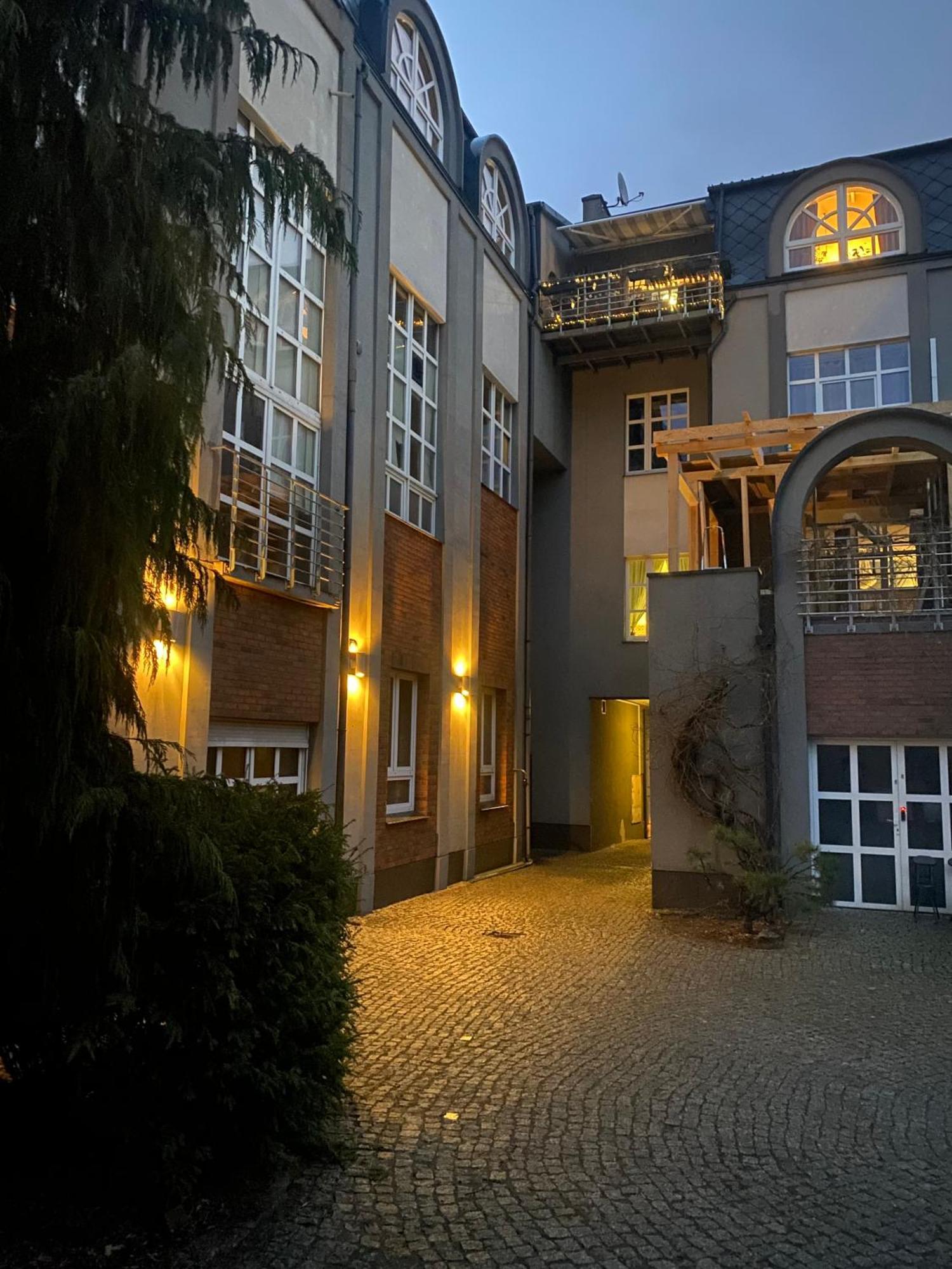 Piekarnia Apartamenty Manufaktura, Parking, Dostep Na Kod, Klima, 1-3 Pokoje, Prywatna Kamienica Lodz  Ngoại thất bức ảnh
